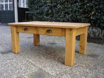 Grenen salontafel vierkante poot