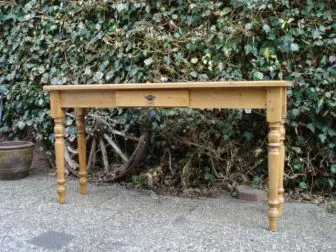 Grenen sidetable landelijk