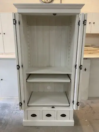 computermeubel white wash