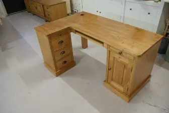 grenen hoekbureau