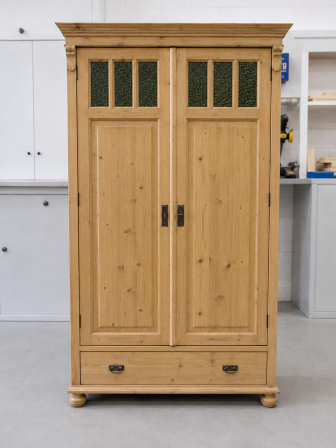 Geloogd grenen kast op maat