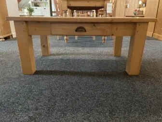 Geloogd grenen salontafel lade