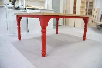 eetkamertafel rood