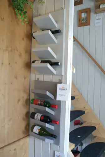 Wijnrekken landelijk en brocante