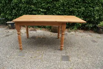 ronde gedraaiode poot