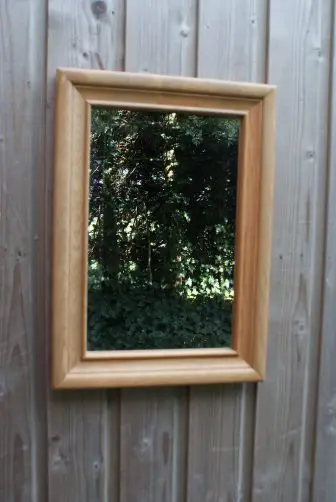 houten spiegel