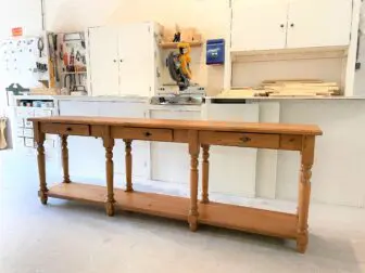 massief houten sidetable