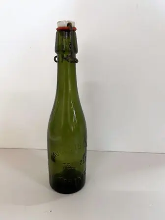 Oude beugelfles Brouwerij Tack