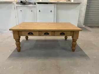 Engels grenen salontafel