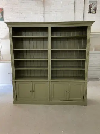 boekenkast op kleur