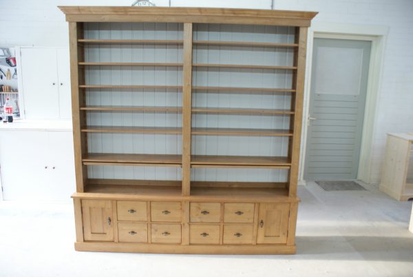 houten boekenkast