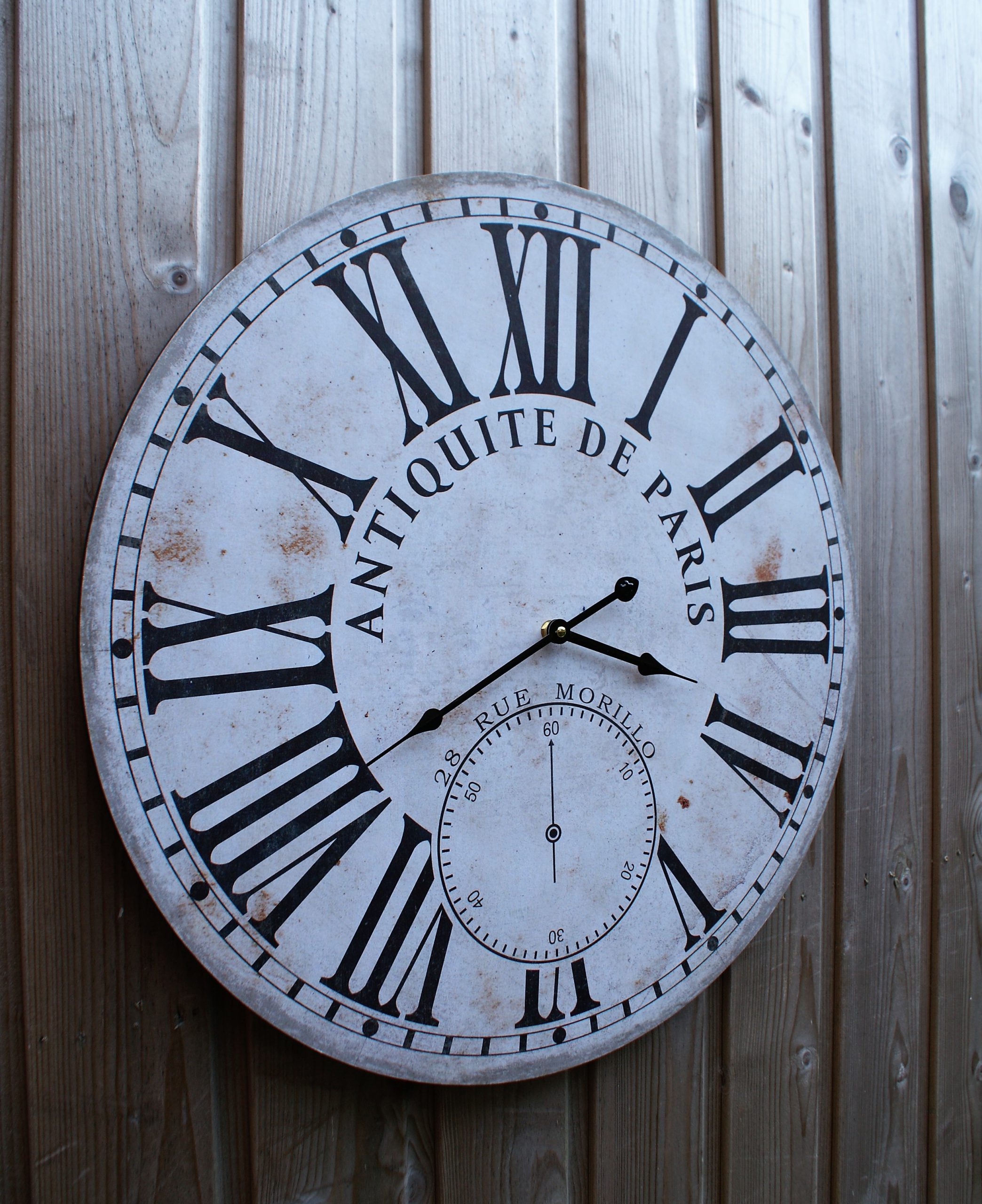 grijs Landgoed slaaf Landelijke klok 60 cm - Landelijke klokken vindt u bij de Grenenhoeve